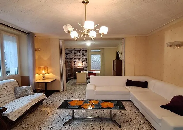 Le Cep De 6 Personnes Au Coeur Du Vignoble Champenois